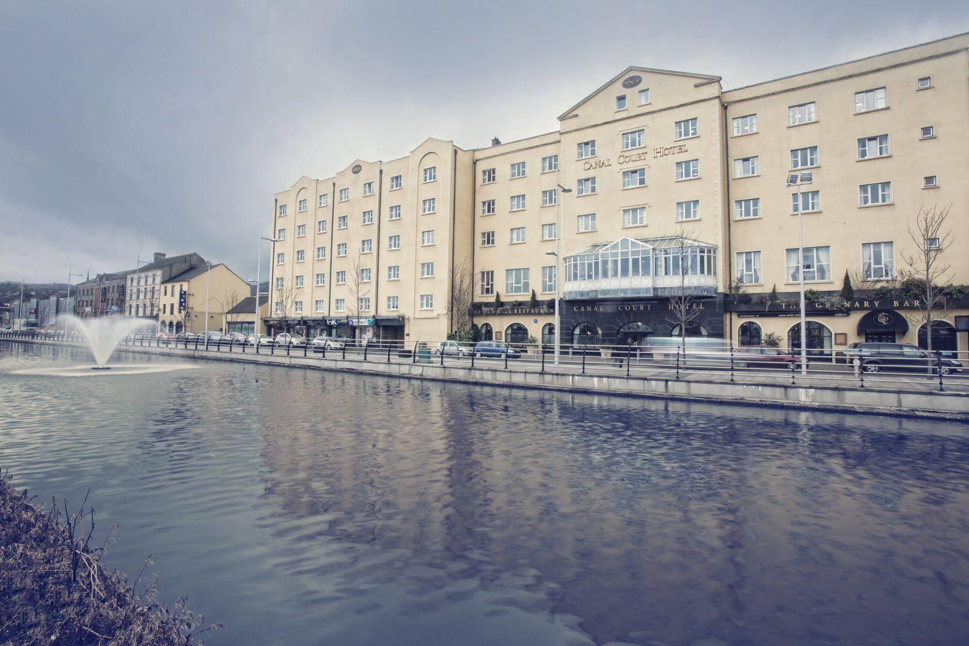 Canal Court 뉴리 외부 사진