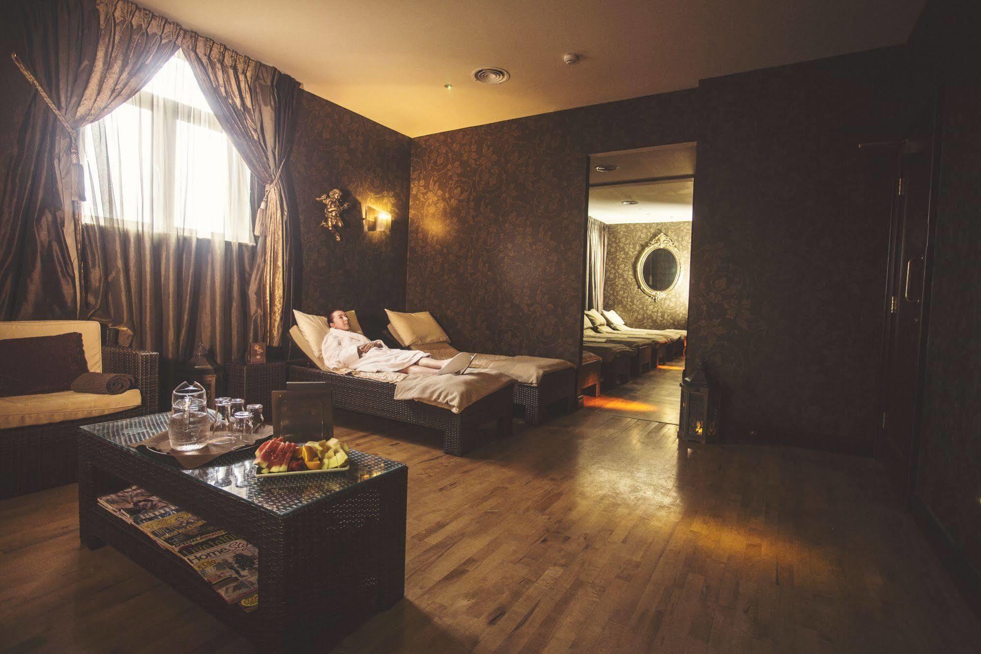 Canal Court 뉴리 외부 사진